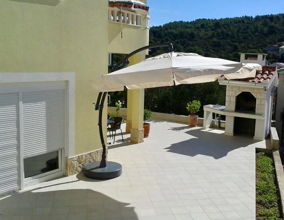 Villa Wiki Trogir 0*,  Kroatien